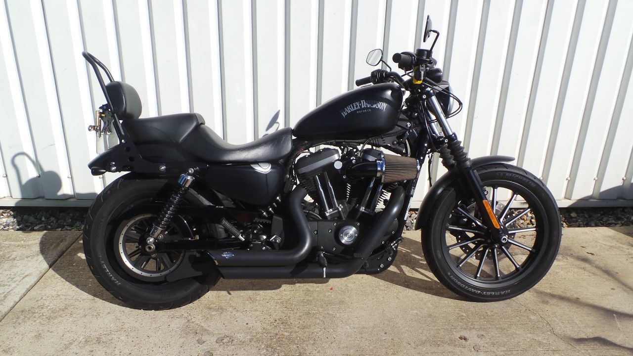 2014 Harley-Davidson 883