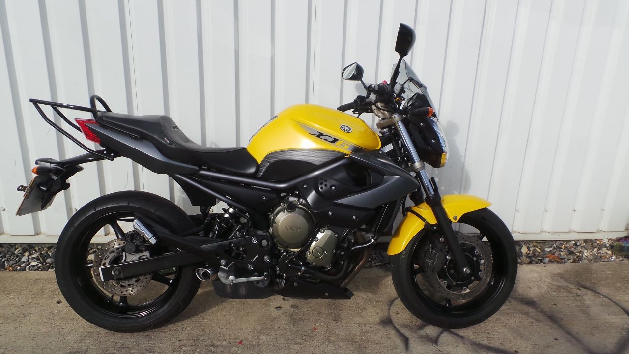 2010 Yamaha XJ6